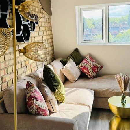 Stylish Two-Story London Retreat Διαμέρισμα Εξωτερικό φωτογραφία