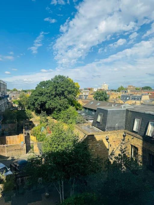 Stylish Two-Story London Retreat Διαμέρισμα Εξωτερικό φωτογραφία