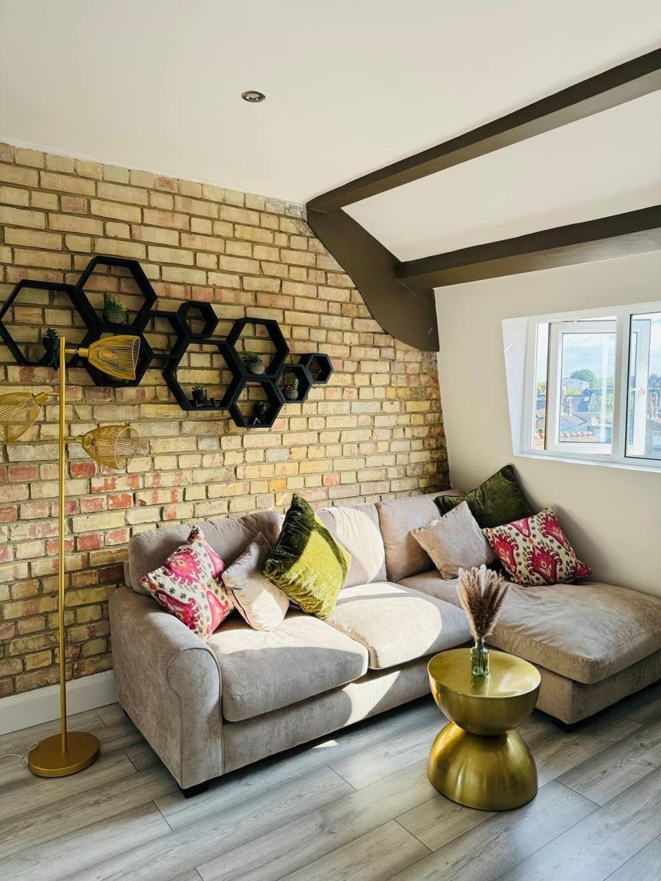 Stylish Two-Story London Retreat Διαμέρισμα Εξωτερικό φωτογραφία